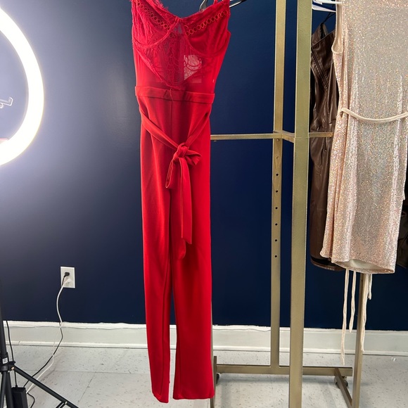 Large size one piece in beautiful red with thin straps lace bra - Picture 1 of 4